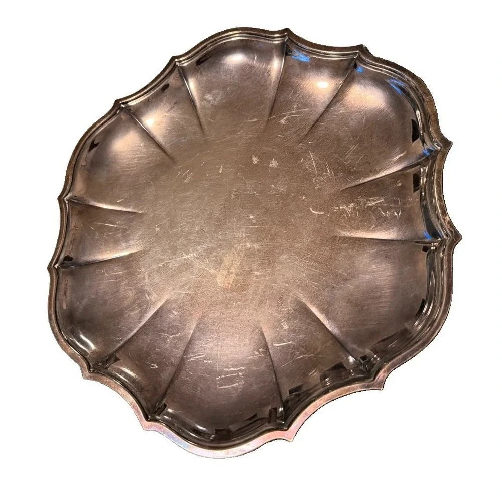 International Silver Co Scalloped Round Silver Plated Fluted Serving Tray 11.25